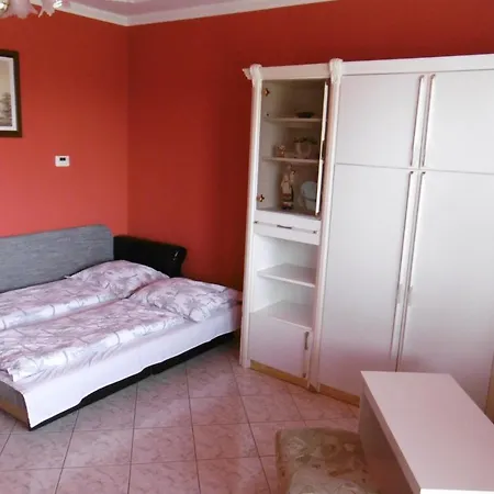 Lala Apartment *